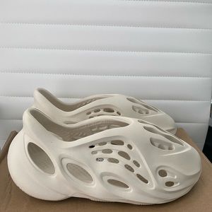 Adidas Yeezy Foam Runner Ararat